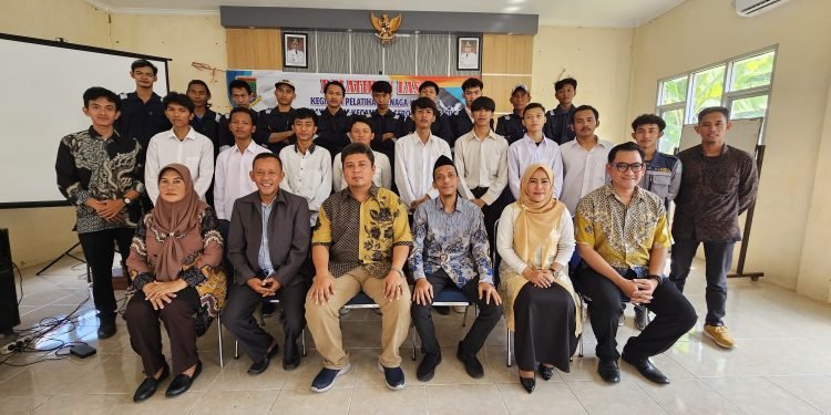 Pelatihan Tenaga Kerja Las di Kelurahan Rawa Arum dan Jombang Wetan