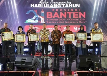 Pj Gubernur Banten Berikan Apresiasi dan Penghargaan Kepada Atlet dan Pelajar Berprestasi serta Forkopimda