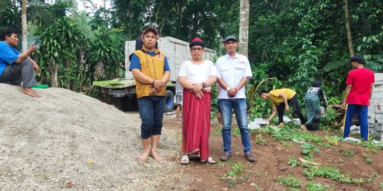 SMSI Kabupaten Serang Berikan Bantuan Bata Hebel untuk Pembangunan Pondok Pesantren