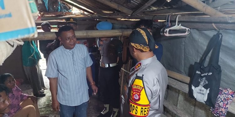Rumah Warga Tidak Layak Huni, Kapolres Serang Bantu Renovasi
