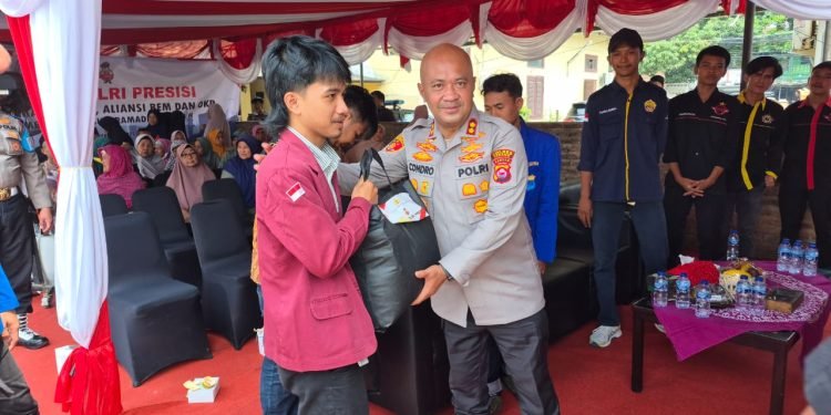 Polri Presisi: Sambut Bulan Suci Ramadhan, Kapolres Serang Bersama Mahasiswa dan OKP Gelar Baksos 