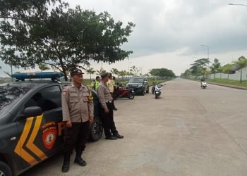 Polsek Cikande dan Polsek Polres Serang Patroli di Kawasan Industri Modern Antisipasi Balap Liar