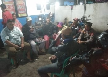 Kapolsek Ciruas Buka Puasa Bersama Dengan Puluhan Pengojek Pangkalan