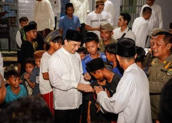 Safari Ramadan 1446 H, Wagub Banten A Dimyati Natakusumah Bagikan Ratusan Paket Bantuan