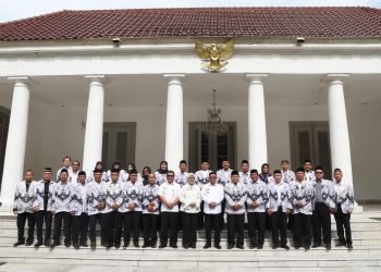 Program Sekolah Gratis dan Visi Anti Korupsi, Janji Gubernur Banten pada PGRI