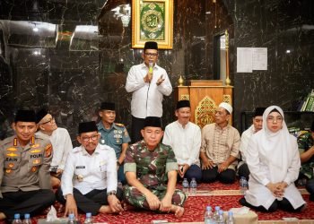 Safari Ramadan, Gubernur Banten Tekankan Efisiensi Anggaran dan Pendidikan Gratis