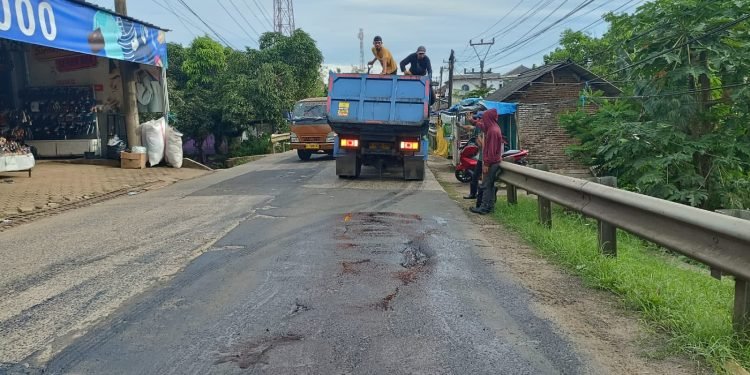 DPUPT Banten Perbaiki 20 Titik Ruas Jalan, untuk Kenyamanan Pemudik