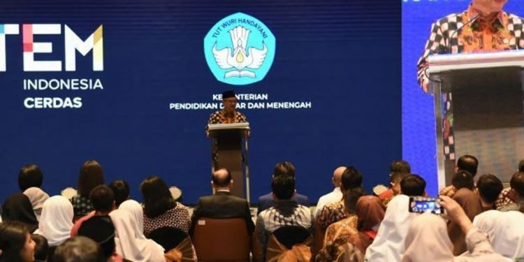 Revolusi Pendidikan STEM: Indonesia Siap Bersaing di Era Digital