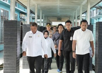 Dirjenpas Kunjungi Petugas Lapas Nabire yang Terluka