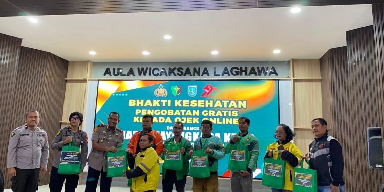 Polres Dumai Gelar Bakti Sosial dan Kesehatan untuk Pengemudi Ojol