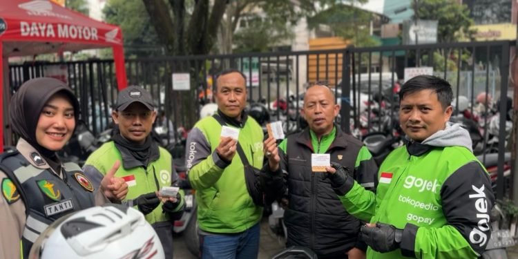 HUT Bhayangkara: RS Bhayangkara Sartika Asih Berbagi Kesehatan