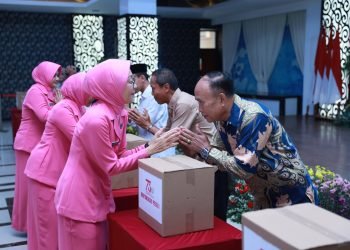 Sentuhan Hati Bhayangkari Jabar: Bakti Sosial yang Menyentuh Jiwa