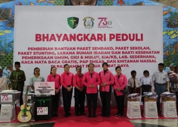 Raja Ampat Tersenyum: Bhayangkari Berbagi Kebahagiaan