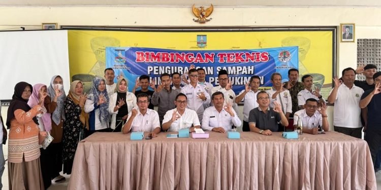 Program 100 Hari Kerja: DLH Kabupaten Serang Berdayakan Masyarakat Kelola Sampah