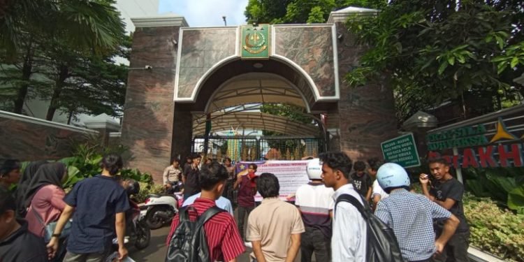 Demo di Kejagung: Tuntut Usut Tuntas Korupsi Sport Center Banten