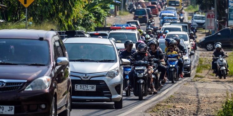 Kemacetan 5 Kilometer di Pandeglang: Imbas Libur Panjang Idul Adha