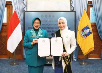 Ratu Rachmatuzakiyah Resmi Bawa Tongkat Estafeta Bunda PAUD
