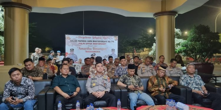 Wayang Kulit Ramaikan Perayaan Hari Bhayangkara di Polres Serang