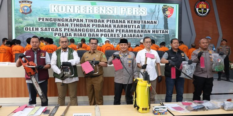 46 Tersangka Kejahatan Kehutanan Dibekuk Polda Riau!