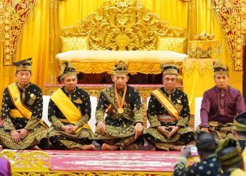 Kapolri Diberi Kehormatan Adat Melayu Riau