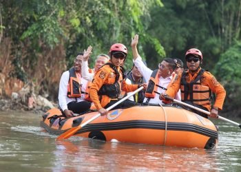 Gubernur Banten Susur Kali Angke, Cari Solusi Banjir Tangerang Raya
