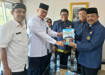 FKUB Lebak Wakafkan Buku untuk Perpustakaan Saija Adinda