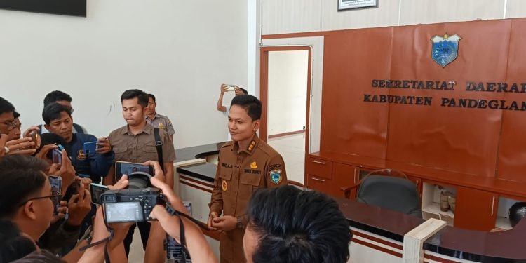 Pandeglang Kerja Sama dengan Tangsel Atasi Krisis Sampah