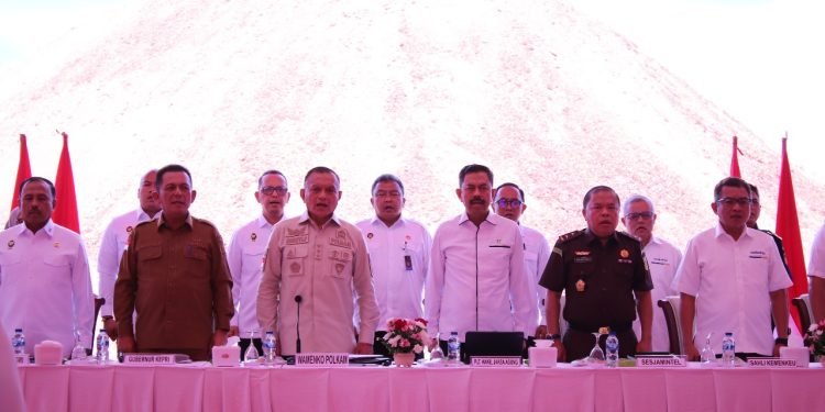 Pemanfaatan Stockpile Bauksit Bintan: Potensi Devisa Rp 1,4 Triliun