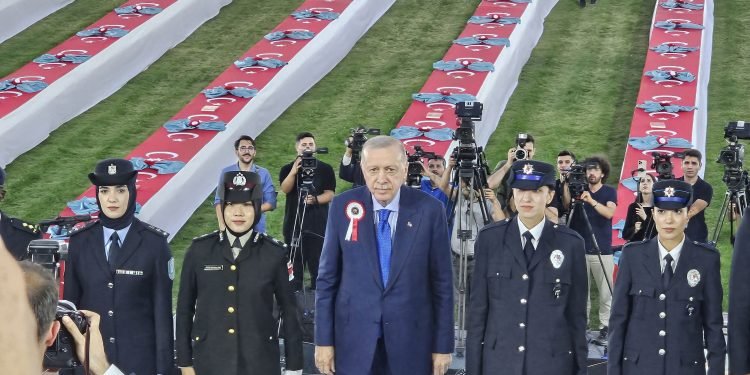 Polwan Indonesia Terbaik di Akademi Kepolisian Turki!