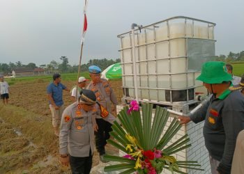 Air Berlimpah, Panen Melimpah: Kapolres Serang Bantu Petani Jagung