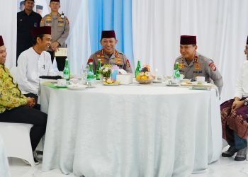 Kapolri Kunjungi Ustaz Abdul Somad