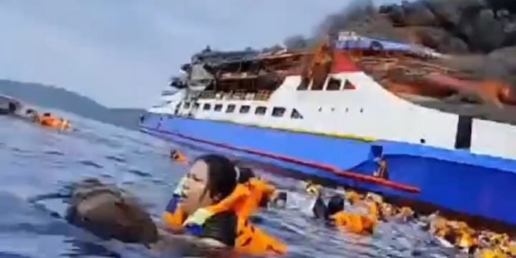 KM Barcelona V Terbakar, Tiga Penumpang Meninggal