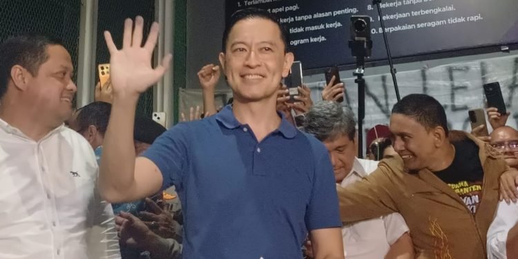 Tom Lembong Bebas: Abolisi Tutup Kasus Impor Gula