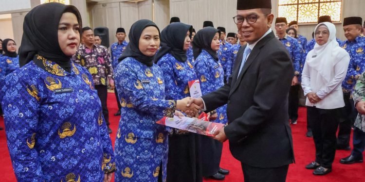 Pemprov Banten Resmi Lantik 9.709 PPPK