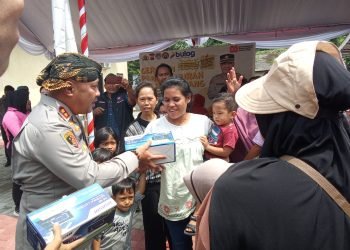 Polres Serang dan Bulog Gelar Bazar Pangan Murah di Cikande
