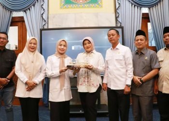 Annisa Mahesa Kunjungi Bupati Serang, Bahas Keuangan Daerah