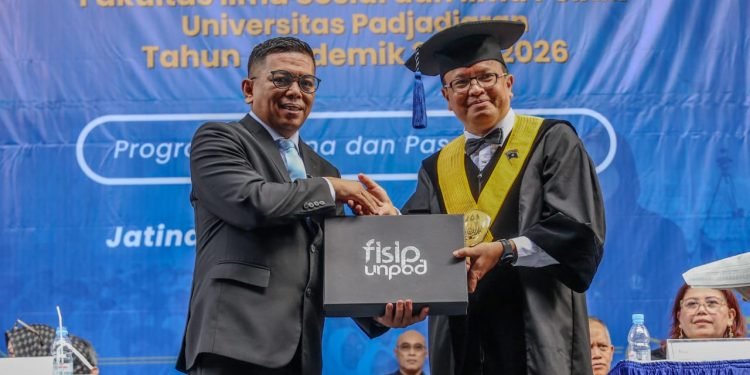 Andra Soni “Bakar” Semangat Mahasiswa Baru FISIP Unpad!