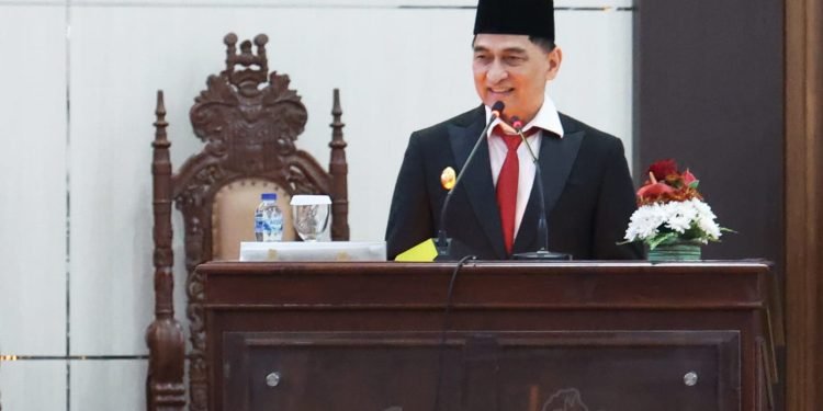 APBD Banten 2025 Direvisi: Wagub Ajak Fokus Prioritas untuk Kesejahteraan Rakyat!