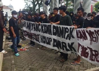 Pandeglang Berontak: Sampah Tangsel Jadi Bom Waktu, Warga Sebut Pemimpin ‘Buta Hati’!