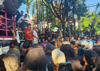 Janji Manis Pimpinan DPRD Pati Redam Amarah Massa: Tuntutan Dipenuhi, Demo Bubar!