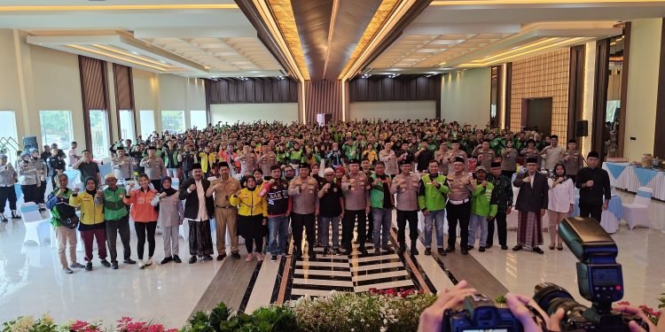 Polda Banten & Ojol: Sinergi Erat Lahirkan Banten Kondusif!