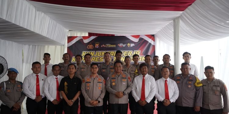 Kapolresta Tangerang Pastikan Pelayanan Prima di Polsek Cisoka: “Santun, Integritas, dan Tanggap!”