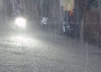 Bertahun-tahun Tanpa Solusi, Jalan Utama Lanud Gorda Langganan Banjir Campur Limbah