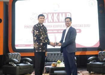 Mahasiswa Faletehan Diminta Terus Berinovasi: Sekda Zaldi Beri Motivasi di PKKMB