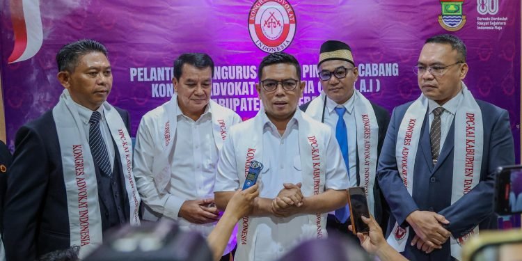 Gubernur Andra Soni Gandeng Advokat KAI Kawal Program Sekolah Gratis di Banten!