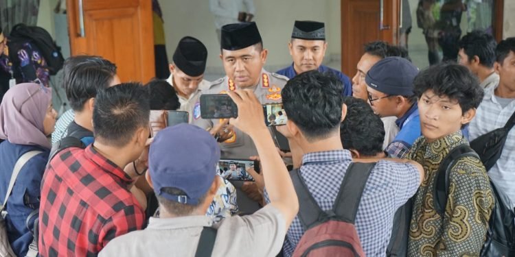 Razia Strobo Ilegal: Polresta Tangerang Gempur Kendaraan Pribadi