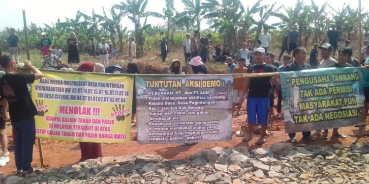 Warga Jawilan Mengamuk: “Tambang Ilegal Ini Harus Ditutup Sekarang Juga!”