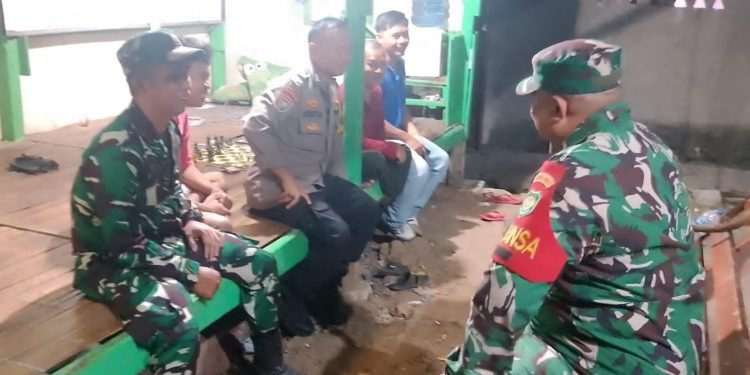 Dari Ronda ke Silaturahmi: Babinsa Ubah Wajah Siskamling, Keamanan Terjaga, Persaudaraan Menguat!