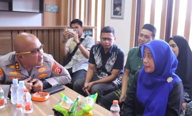 Pendekatan Humanis Kapolres Serang: Mediasi Berbuah Manis, Santri Berpelukan Damai