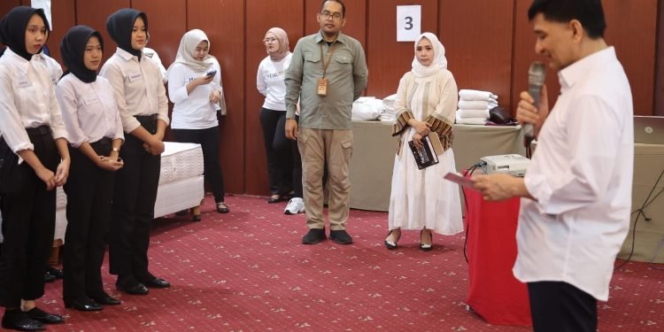 Kompetisi Perhotelan SMK: Tiket Emas Raih Sertifikasi Profesi!